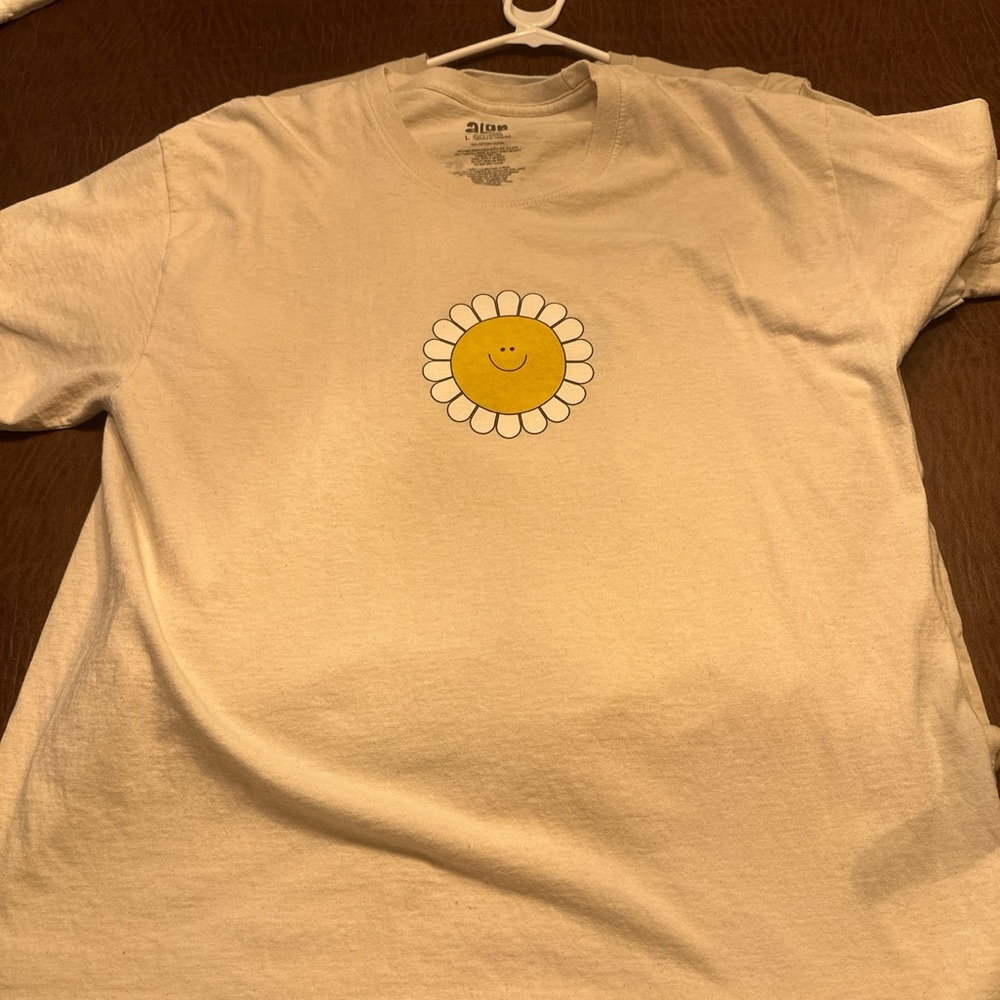 Alabs sunflower shirt never worn